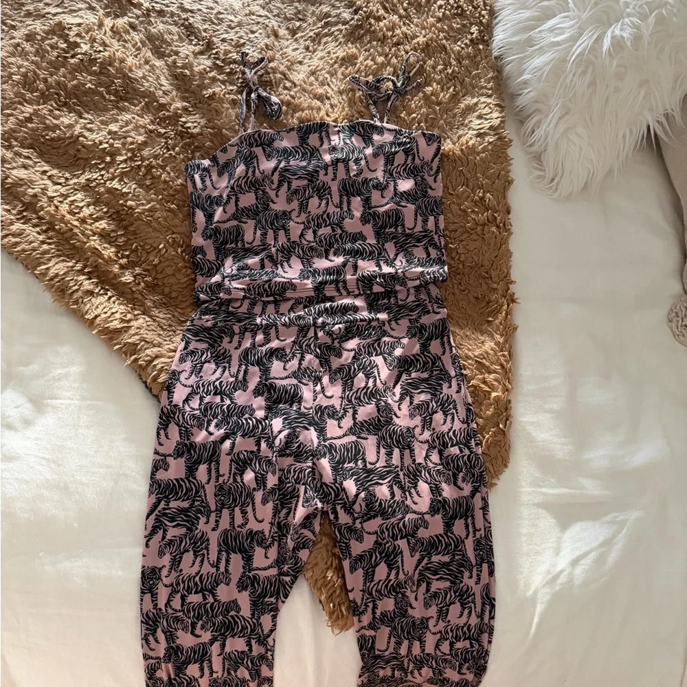 Pink Tiger Print set - Picture 1 of 6